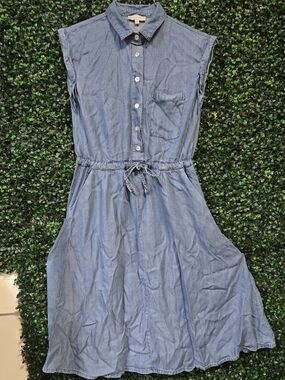 Sleeveless Light Blue Chambray Midi Dress with Drawstring Waist